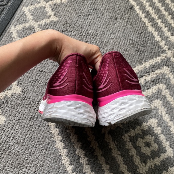 New balance fresh foam sneakers - Picture 3 of 6